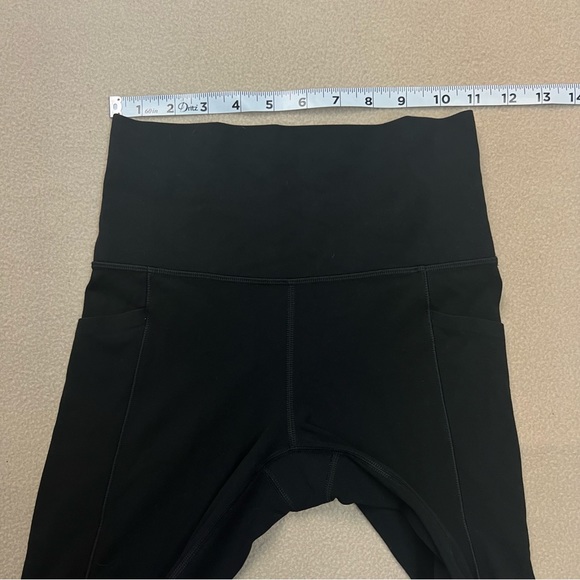 Athleta Salutation Stash Pocket II Cinch 7/8 Tight Womens XS Black nylon blend - Picture 4 of 7